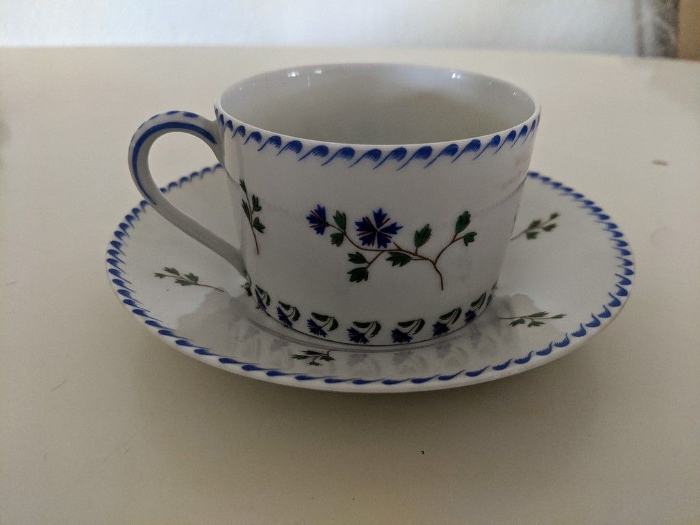 Vintage Ch Field Haviland Limoges France Bone China Demitasse teacup and saucer