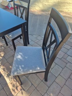 Dinning set of 5