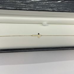 10k Gold Bracelet With Cross 