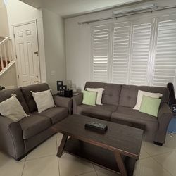 Complete Living Room Set For Sale