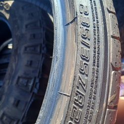 235/35ZR20 Falken Tire (1) Like New