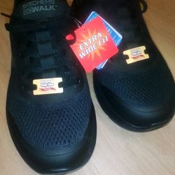 Brand New In Box Skechers Men's Size 9.5 Arch Support 2.0 Slipins. 