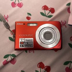 Nikon Coolpix L25 Red Digital Camera with Charger and 1GB SD Card