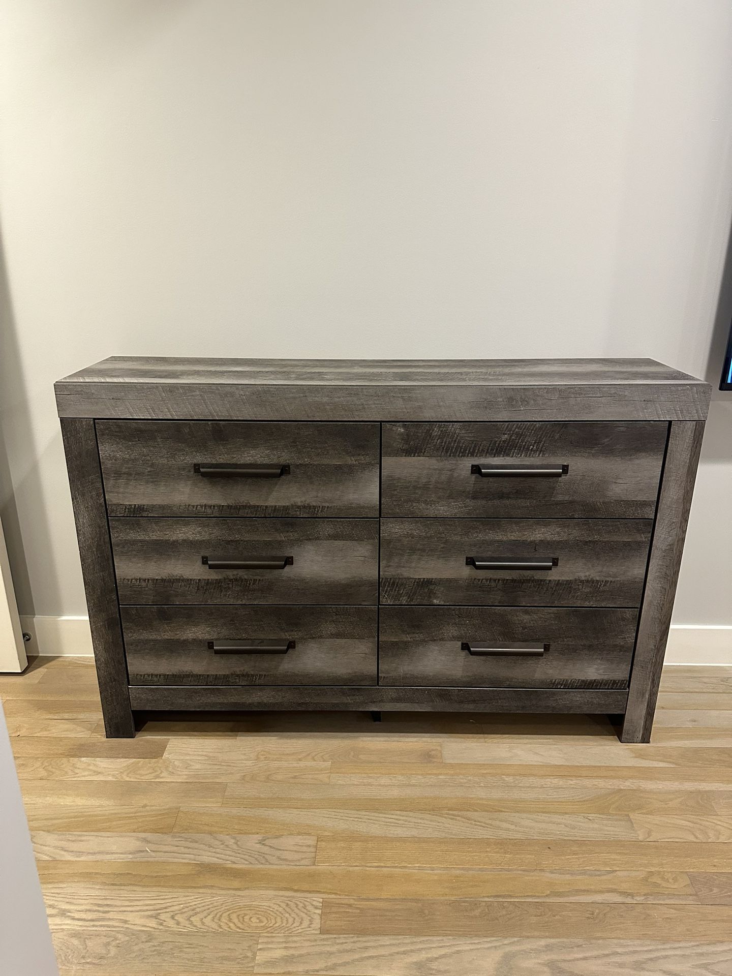 6 Drawer Dresser