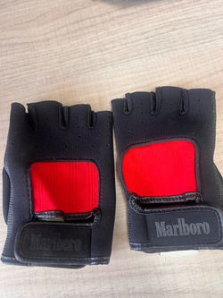 Vintage 90s Marlboro miles black and red neoprene fingerless workout gloves Vintage 90s Marlboro miles black and red neoprene fingerless workout glove