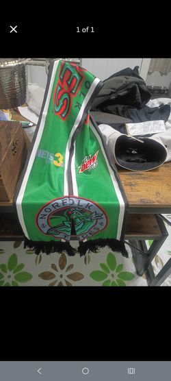 Baseball scarf