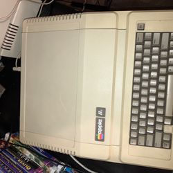 Apple IIe computer 