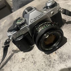 Camera Canon AE-1 Program 1981