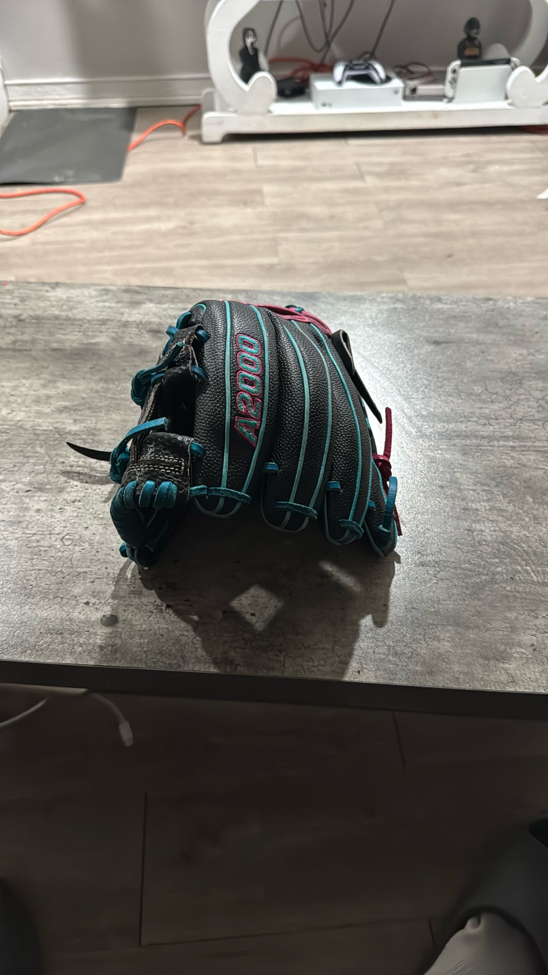 Used Wilson A2000 SC86 11.5” RH Throw Glove - Black/Teal/Pink