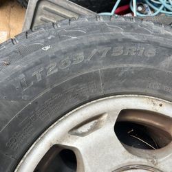 4 Laufenn LT265/75R16 Tires 