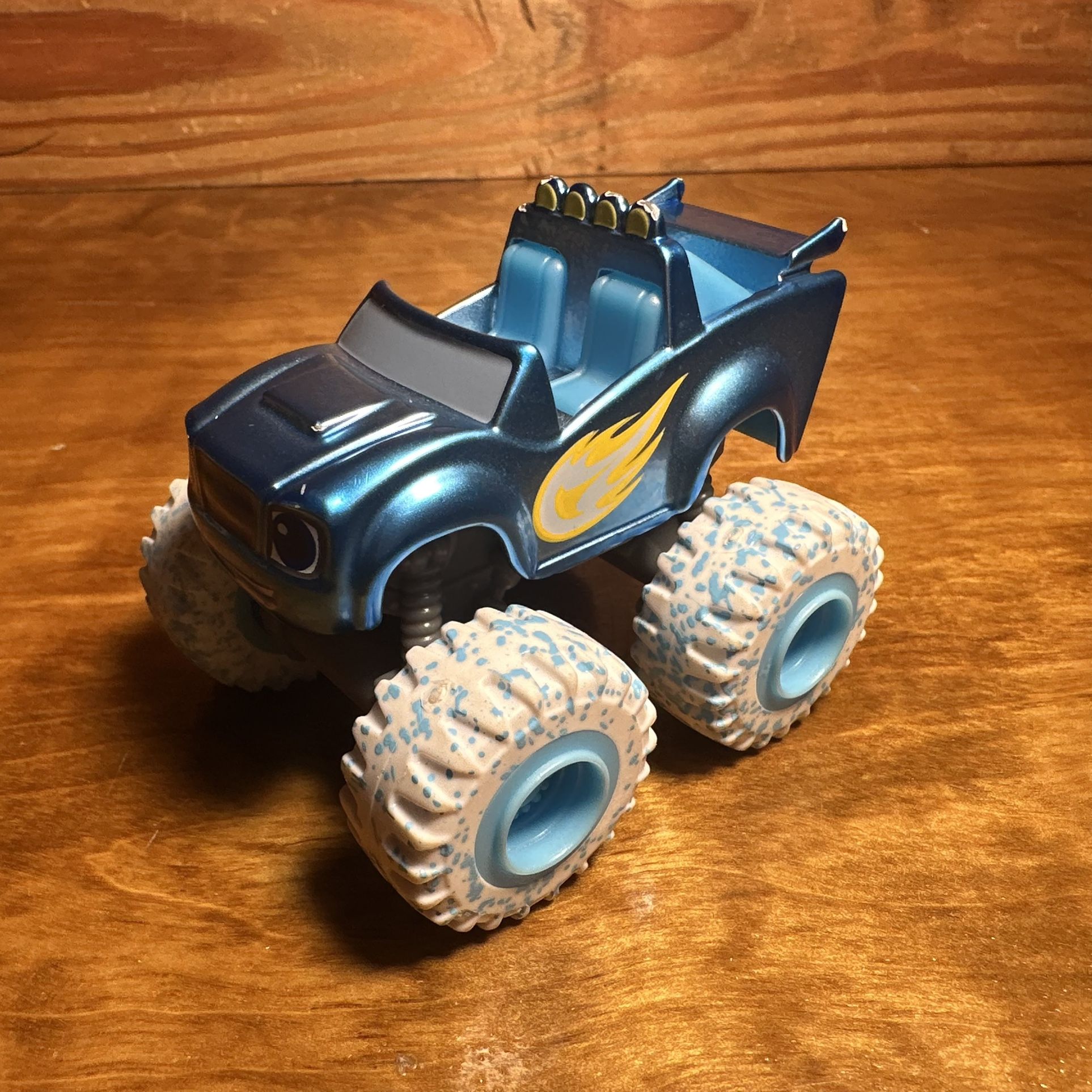 Blaze and the Monster Machines Arctic Blaze 2014 Truck Rare Mattel