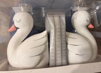Swan Ceramic Bookends Set