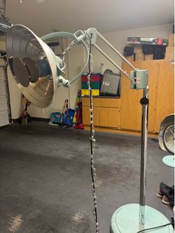 WW II medical lamp