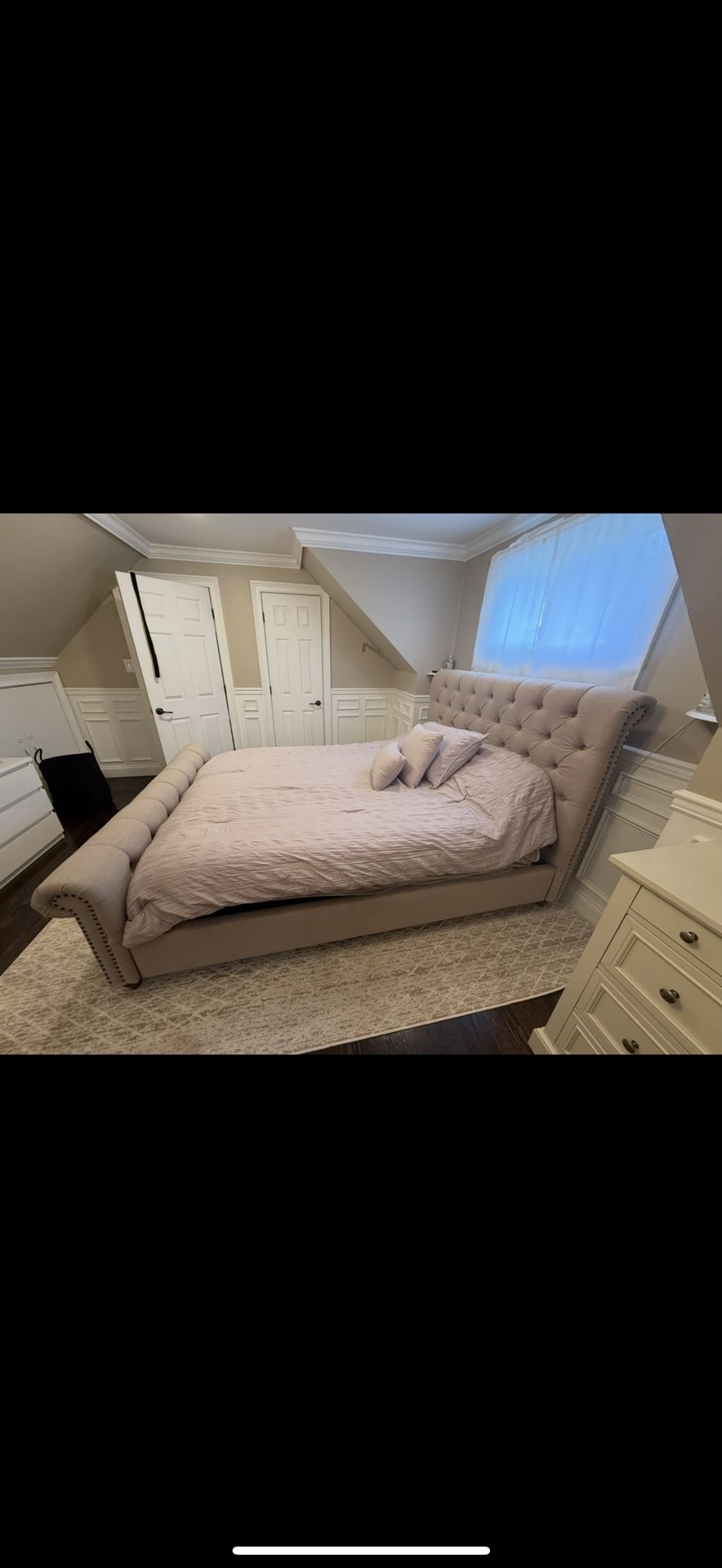 Tufted Bed Frame With Head And Foot Board Queen