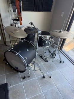 DW Drum kit + symbols