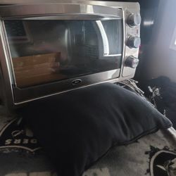Oster ROASTER OVEN.