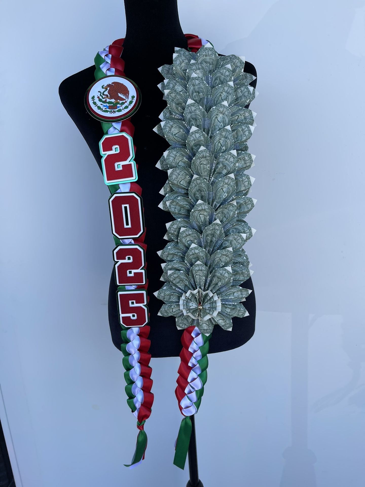Graduation Leis. Read Description