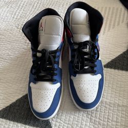 Jordan 1 Mid