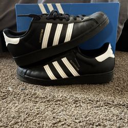 Adidas Superstars 