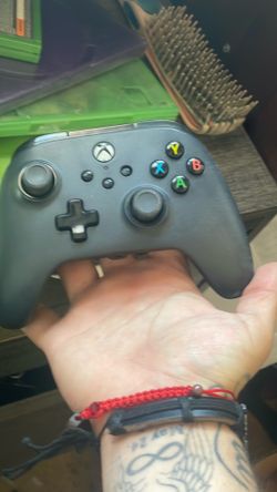 Xbox 1 powerA controller.