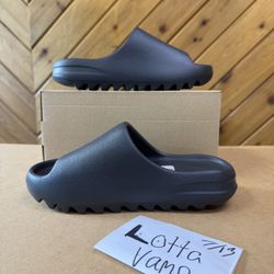 Adidas Yeezy Slide Onyx Size 6