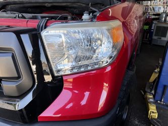 Tundra Headlights