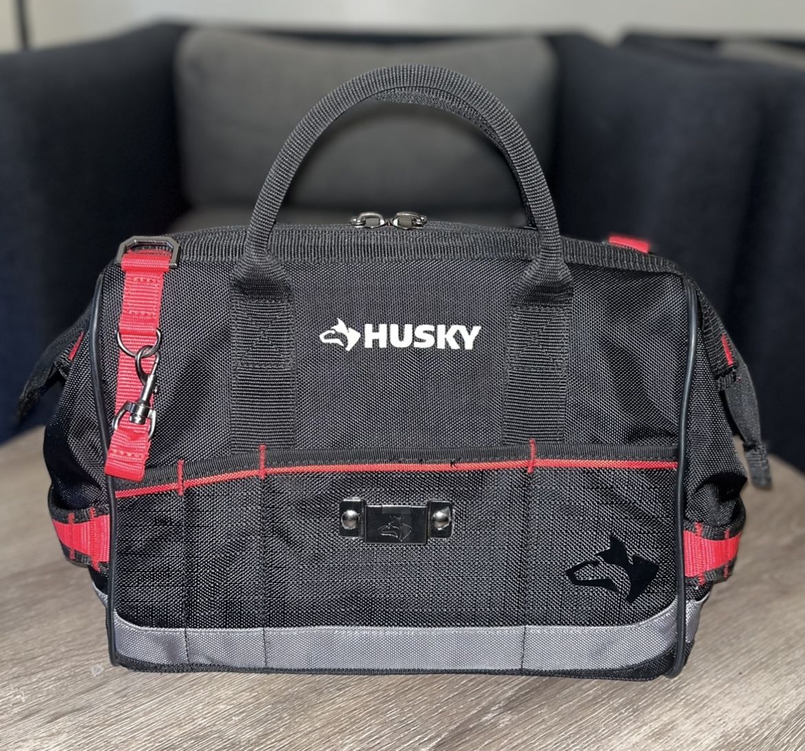 Husky heavy duty 14 inch Pro Tool Bag