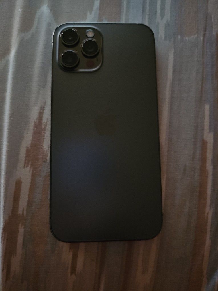 Iphone 12 Pro Max 256gb. Sim Unlocked for Sale in Apple Valley, CA ...