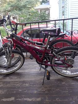2 Bikes Like New  Astro 1 Pacific