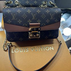 Louis Vuitton Purse 