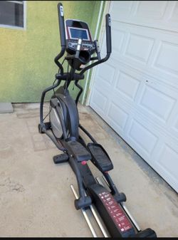 Elliptical sole E85 for Sale in Lake Elsinore CA OfferUp