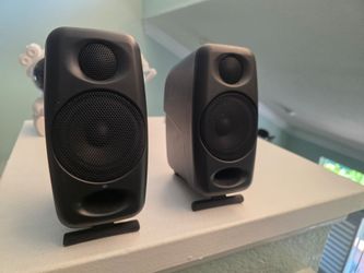 iLoud speakers ik multimedia