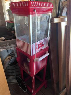 Popcorn machine