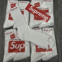 SUPREME CREW SOCKS💋