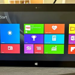 Microsoft Surface RT 32GB, Like New!