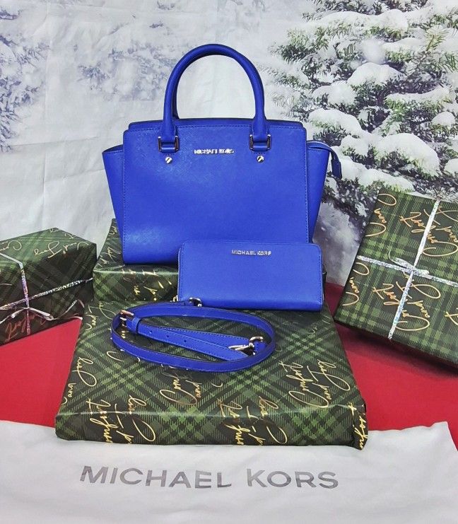 Authentic Michael Kors Set