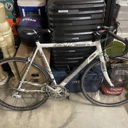 Cannondale R1000 Si CAAD Aluminum Frame 