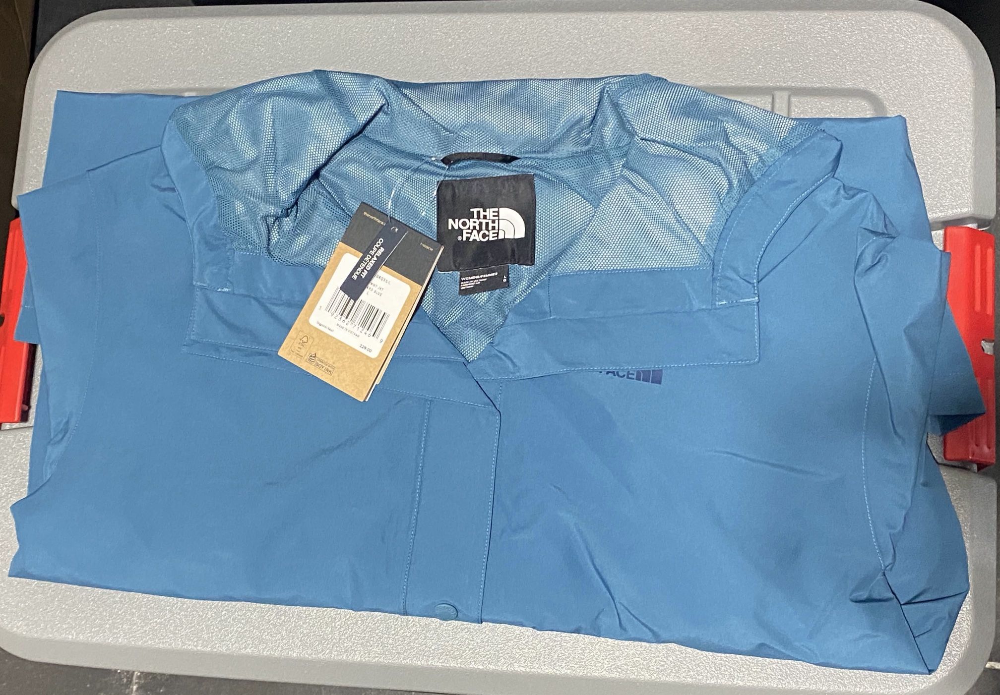 NWT The North Face Women's Woodmont Rain Jacket