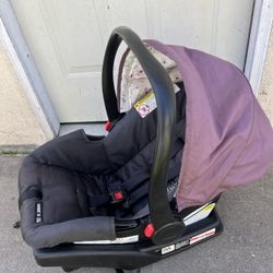 GRACO CAR SEAT