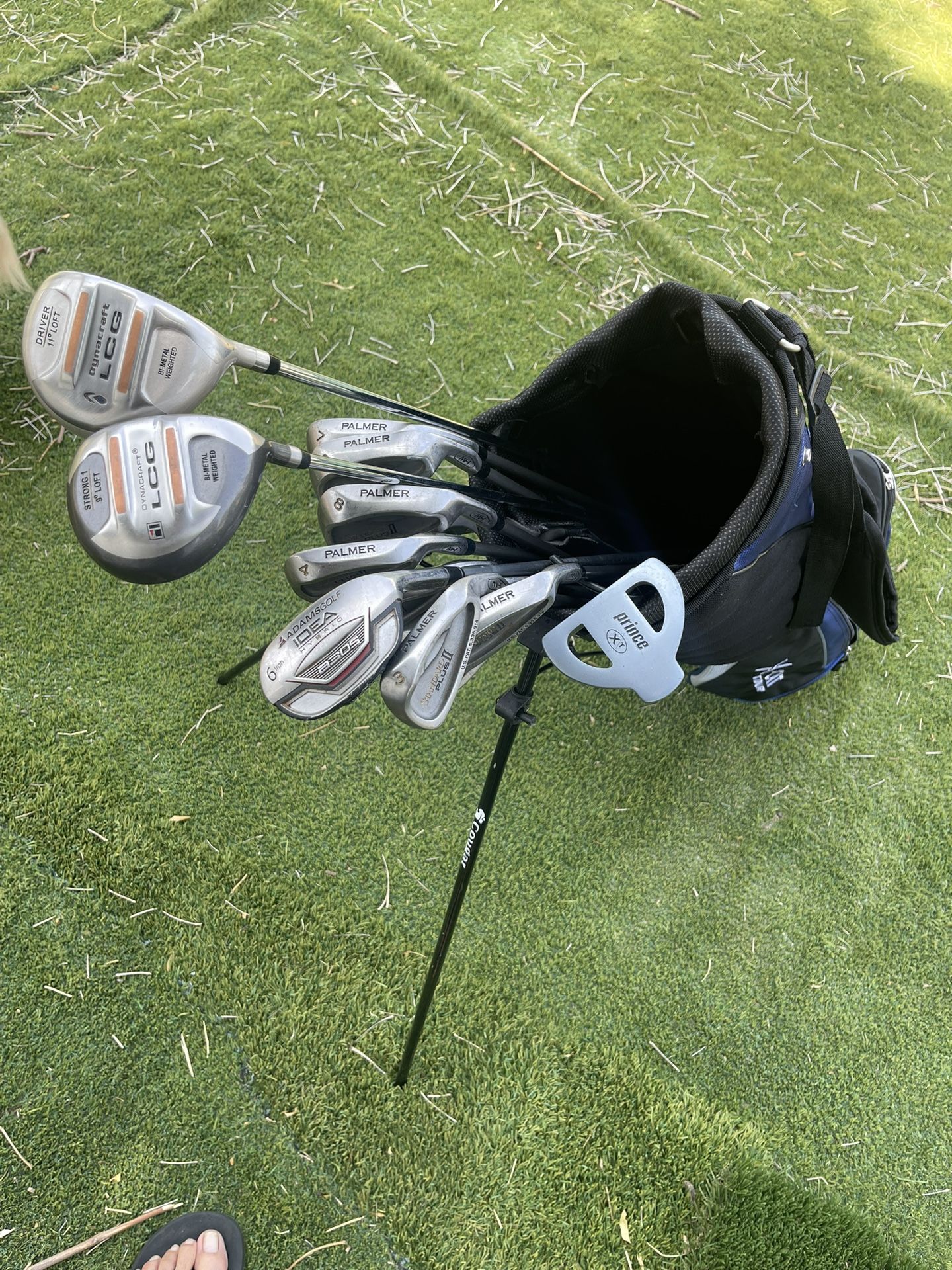Full Right handed Adult Golf Set With Standing Bag