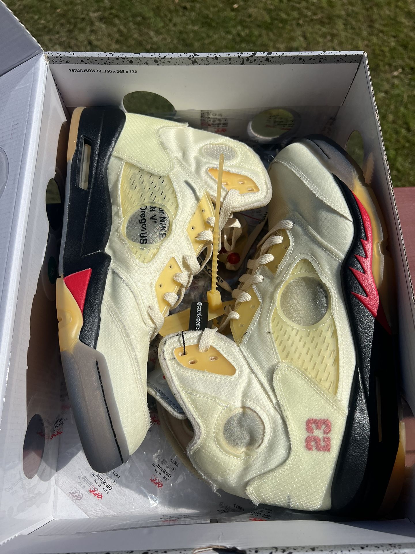 Authentic Off White 5 Sail