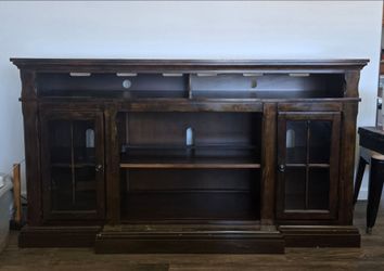 Roddinton 72" TV Stand