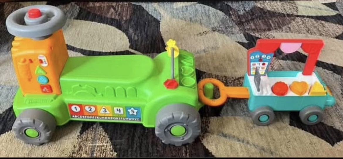 Fisher Price Laugh & Learn Tractor/trailer