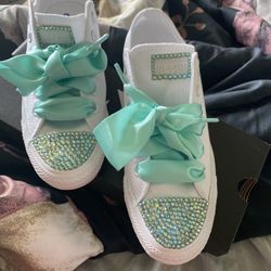 Wedding rhinestone Swarovski converse size 8 women’s