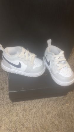 Baby Low Jordan 1’s
