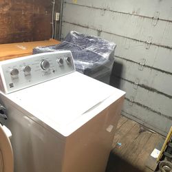 Kenmore Top Loader Washer ( Washing Machine)