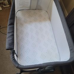 Bedside Bassinet /sleeper 