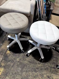 Small Chair Round Rolling Stool with Wheels PU Leather Height Adjustable Swivel Drafting Work SPA Salon Stools Home Office Chair