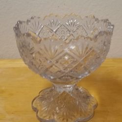 Vintage Westmoreland Thumbelina Glass Toy Punch Bowl with Diamond Starburst Pattern