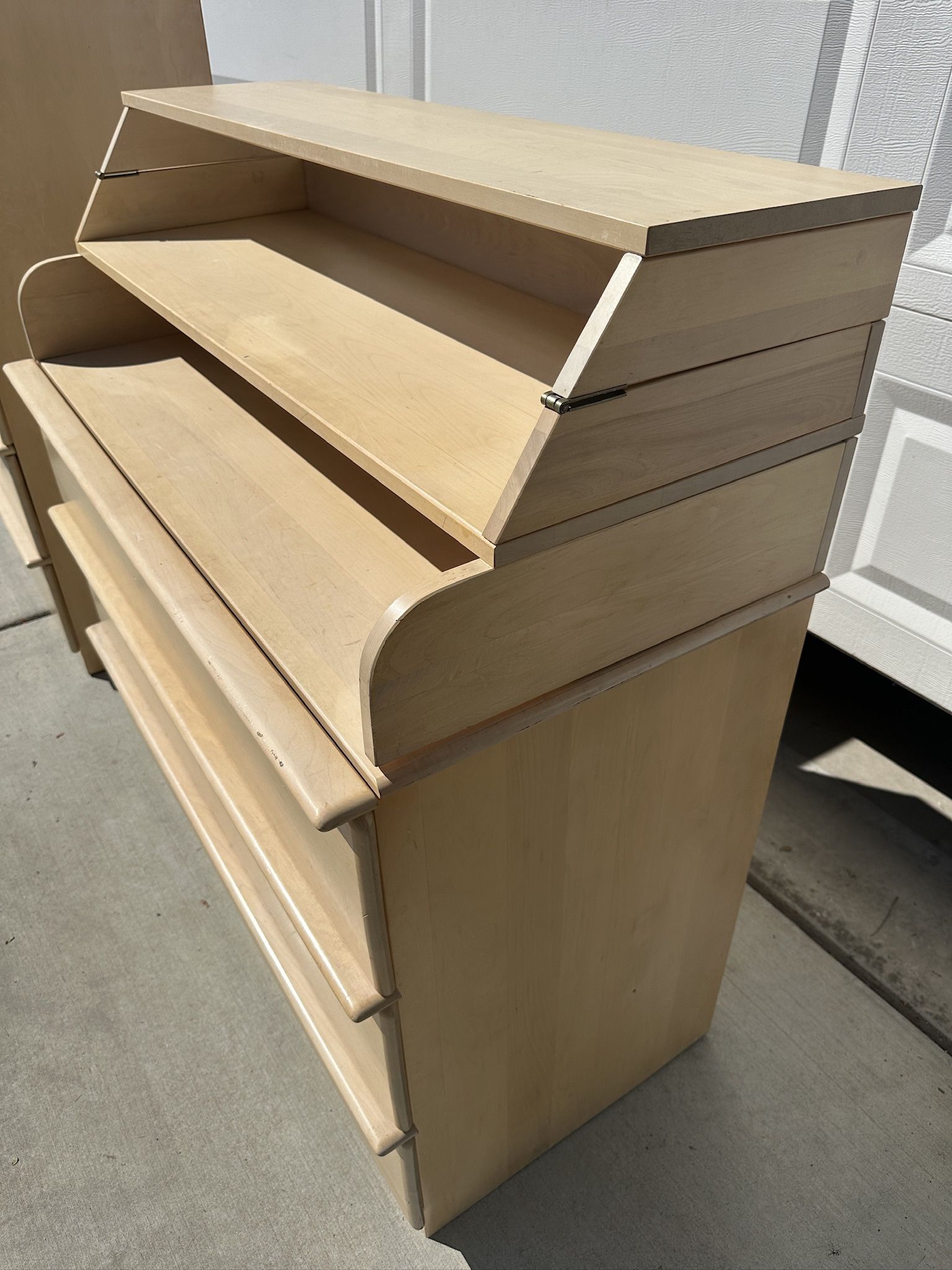 White Oak 3-Drawer Dresser with Folding Bookcase/Changing Table – Good Condition!